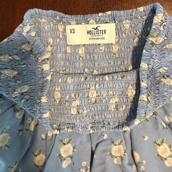 Hollister Ultra High Rise Light Blue Floral Elastic Waist Skort, XS - Picture 5 of 5